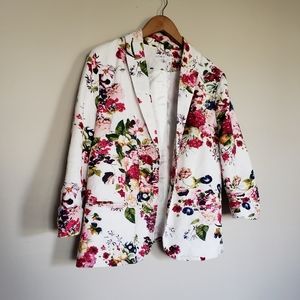 Cleo floral 2 button jacket size 14